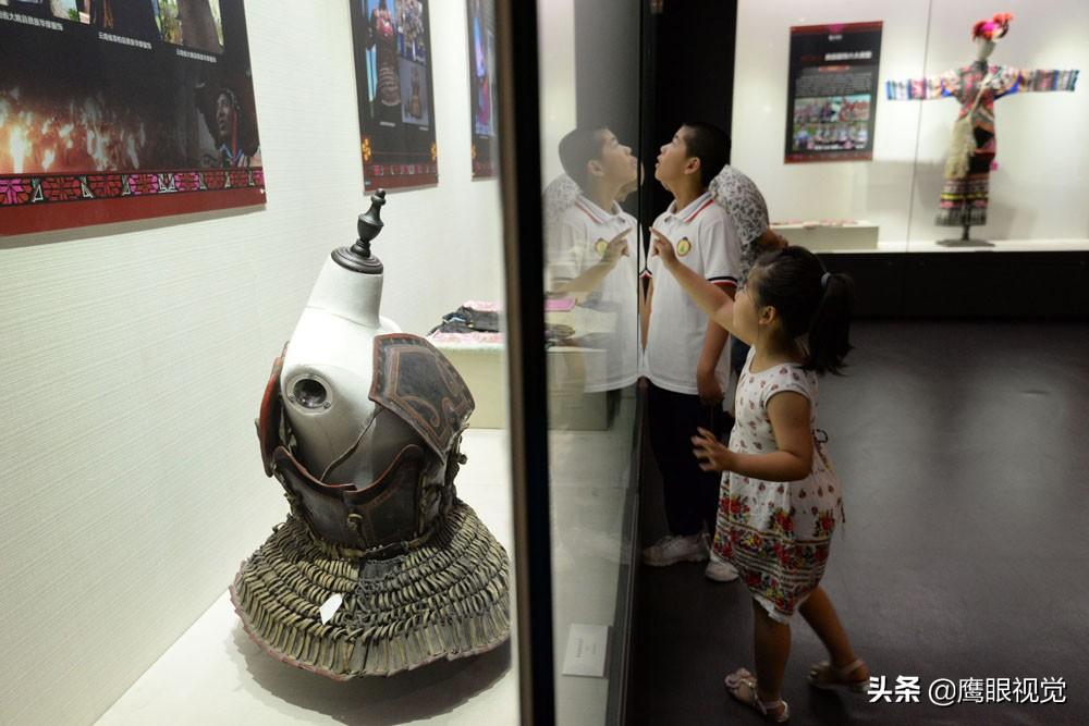 延续千年的彝族服饰被称“民族历史文化活化石”，如今却濒临消亡