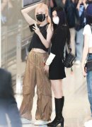 超越束缚女性服装搭配图片(束缚的搭配)