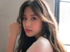 女性酒吧推荐女生平价服装(酒吧什么样的女生比较受欢迎)