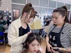 评价低化妆品牌排行榜(属兔女和什么属相婚配好)