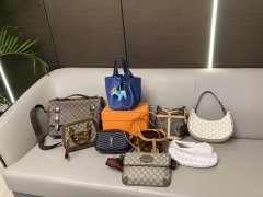 女时尚化妆包包品牌排行榜(女士化妆包什么品牌好)