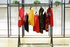 女性服装批发朋友圈怎么发(服装批发怎样发朋友圈)