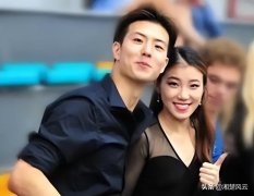 滑冰服装拍照图片女性(怎么拍照滑冰的照片)