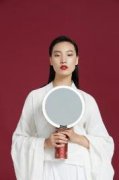 高校联名化妆品牌排行榜(化妆品好评排行榜前十名)