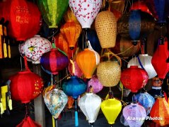 越南女性传统服装的名称(越南女性传统服装叫什么)