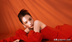 阿联酋的女性服装(阿联酋的女性服装特点)