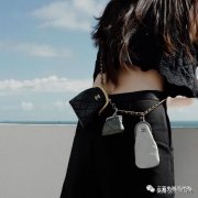 小收纳化妆包品牌排行榜(化妆包和化妆收纳架哪个好)