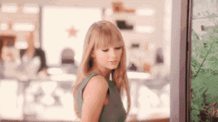 辣妹必备化妆品品牌排行榜(热销化妆品牌排行榜)