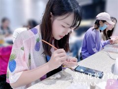 化妆学校连锁品牌排行榜(化妆学校排名前十名,错过再等一年!)