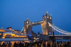 中国跨国化妆品牌排行榜(国外化妆品品牌排行榜前十名)