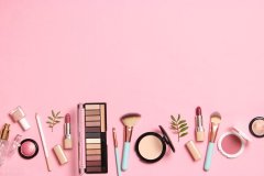 老店铺化妆品品牌排行榜(中国十大化妆品店排行榜)