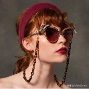 德国学校化妆品牌排行榜(快乐的农场英语怎么写)