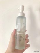 低价好用化妆品品牌排行榜(低价好用化妆品品牌排行榜前十名)